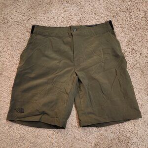 The North Face Paramount Active Shorts (Men's 32) - Olive
